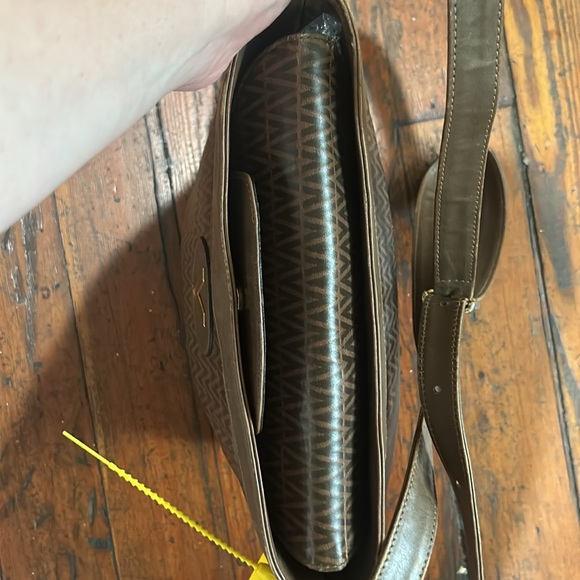 Valentino Vintage Shoulder Bag - Picture 9 of 12